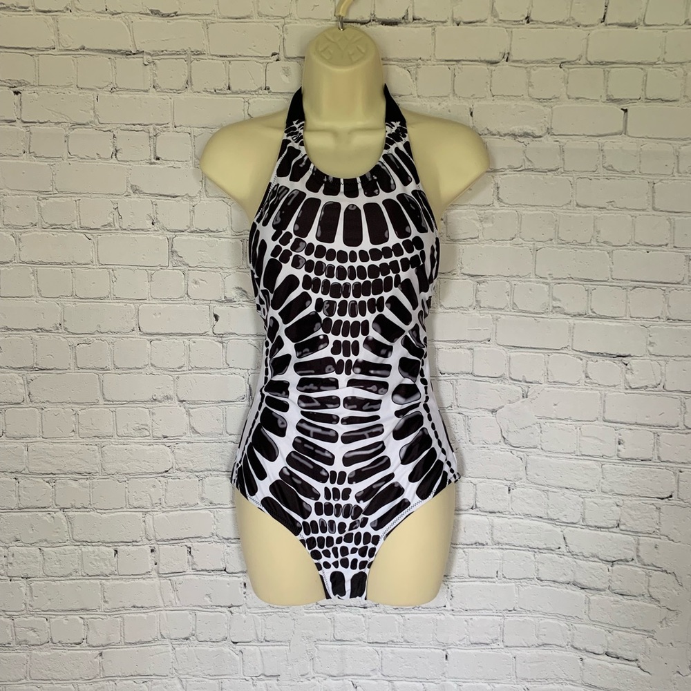 Aria Voss Tribal One Piece Size M NWOT